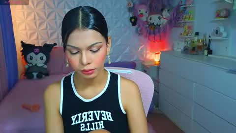 Snapshot of yang_audreylone chatting on September 21, 7:51 pm YANG AUDREY LONE online show from September 21, 7:51 pm
