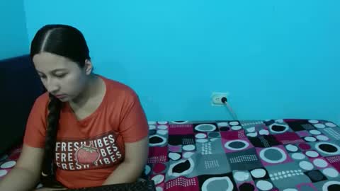 yara_breeze online show from June 5, 7:41 pm