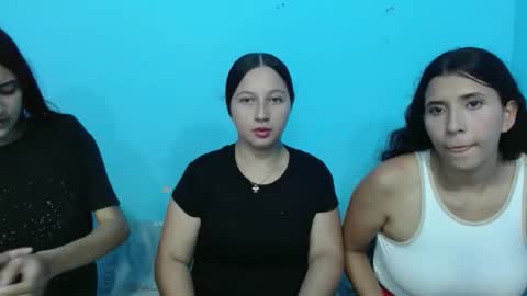 yara_breeze online show from May 1, 2:27 am