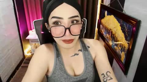 yassiered online show from September 14, 9:11 am