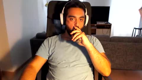 Snapshot of yeeaahoo chatting on September 21, 1:26 pm yeeaahoo online show from September 21, 1:26 pm