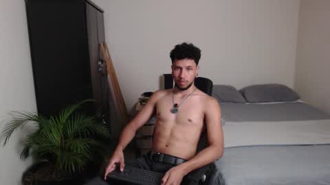 yeff online show from February 3, 12:29 am