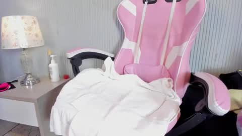 yeika_foxy online show from October 24, 11:22 am