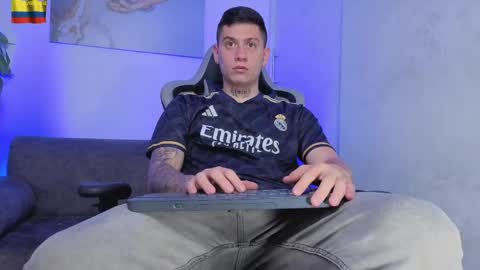 YEIKO ROMERO online show from April 15, 7:58 pm