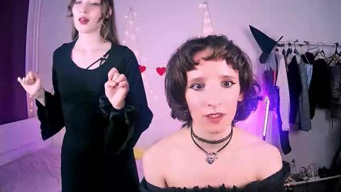 Liya online show from March 22, 5:39 pm