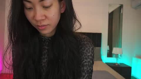 yennstar online show from April 23, 7:26 pm