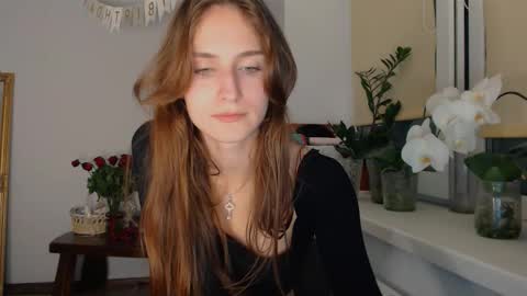 Snapshot of yes_to_heaven chatting on September 22, 8:57 pm Zoe online show from September 22, 8:57 pm