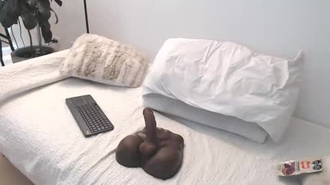 yesikacosta online show from February 28, 8:13 pm