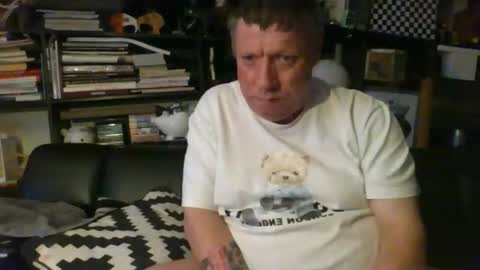 yessex247 online show from May 17, 10:30 pm