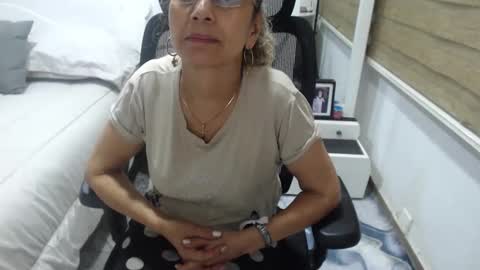 jessy online show from March 19, 2:06 am