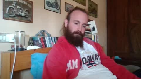 Snapshot of yeti_92 chatting on September 28, 12:36 pm yeti_92 online show from September 28, 12:36 pm