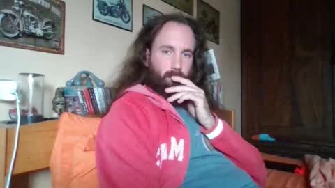 Snapshot of yeti_92 chatting on September 27, 12:25 pm yeti_92 online show from September 27, 12:25 pm