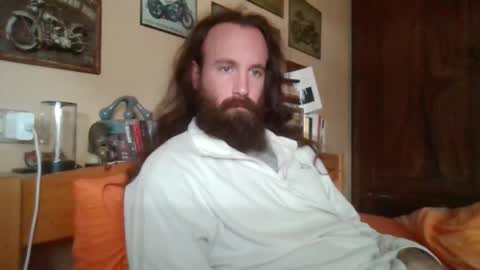 Snapshot of yeti_92 chatting on October 12, 12:09 pm yeti_92 online show from October 12, 12:09 pm