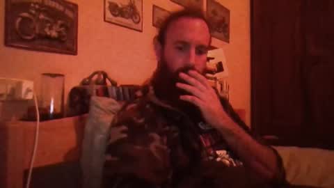 yeti_92 online show from December 5, 5:22 pm