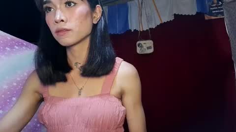 Sweet Yhanie online show from December 20, 12:49 pm