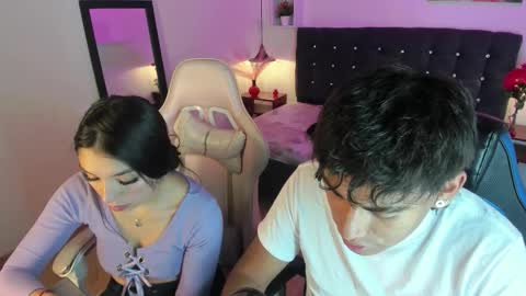 Snapshot of yiing_and_yang chatting on October 11, 6:11 pm Yiing and yang online show from October 11, 6:11 pm