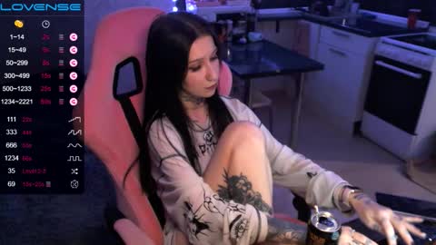     online show from October 30, 6:52 pm