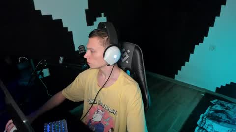 You can ask my name in pm online show from April 18, 7:18 pm