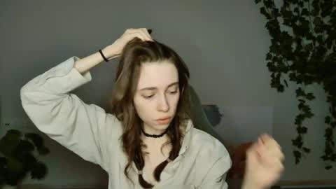 yoka_paradoxxx online show from October 27, 5:07 am