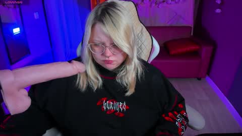 Yoki online show from April 6, 6:36 am