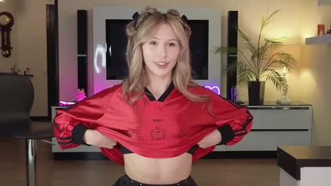  Wilma  online show from November 28, 3:52 pm