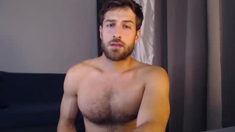 Yoooups online show from November 9, 11:51 pm