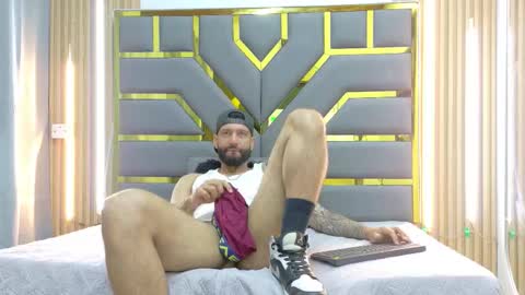 YORBY MAX online show from January 7, 1:05 pm