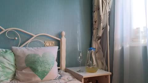 Snapshot of you_desire chatting on October 8, 11:16 am Liliya online show from October 8, 11:16 am