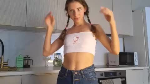 Liliya online show from May 15, 9:50 am