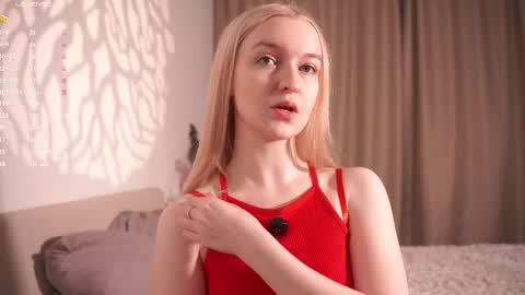 Elizabeth brunette -- Darline blonde  online show from January 16, 7:12 pm