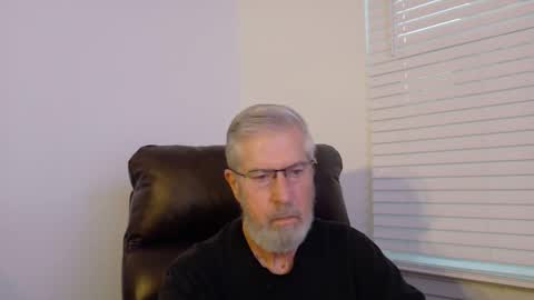 Colorado Guy Straight online show from October 21, 1:05 pm