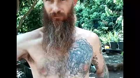 Snapshot of youllfall4me chatting on October 15, 12:03 am youllfall4me online show from October 15, 12:03 am