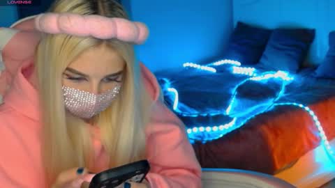 Snapshot of your___barbie chatting on January 3, 7:39 pm Barbie online show from January 3, 7:39 pm