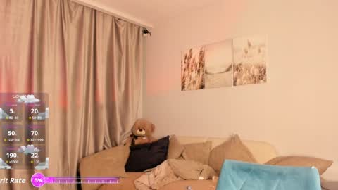 Camilla online show from February 11, 5:28 pm