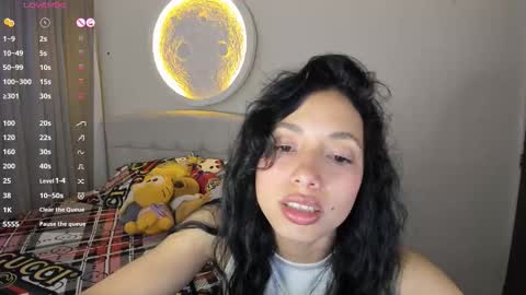 mia3 online show from January 6, 5:00 am