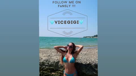 Gigi online show from April 16, 8:09 pm