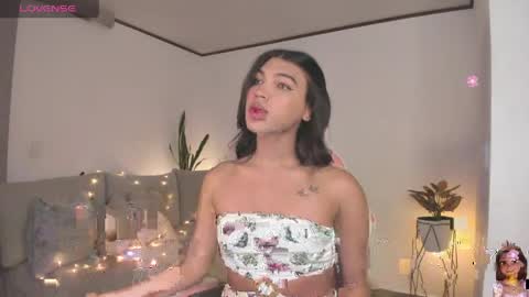 Eliza online show from April 28, 10:58 pm