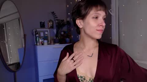 Snapshot of your_hot_ex chatting on October 6, 8:37 pm Alex and Kris long hair online show from October 6, 8:37 pm
