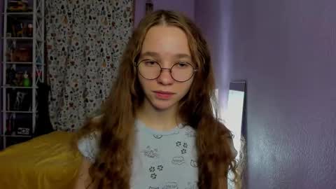 Leslie online show from October 25, 12:22 am