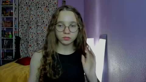 Leslie online show from October 18, 10:14 pm