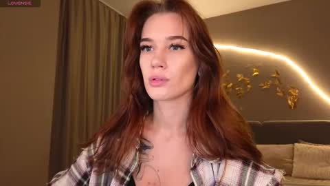 Jessica Loyd online show from January 16, 9:07 am