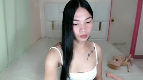 jenlie online show from July 3, 5:23 am