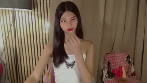 Vivian online show from February 6, 9:28 pm