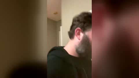 Hey Im Justin online show from December 18, 10:32 am