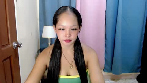 yourfuck_girlnathalie online show from April 19, 4:46 am