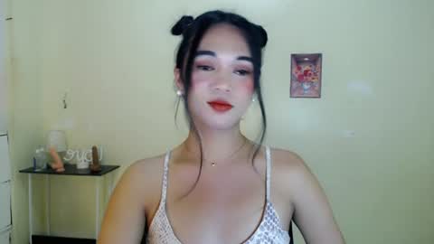 yourhappinessx online show from July 4, 10:57 pm
