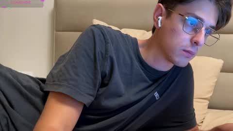 Chris online show from November 18, 9:01 am