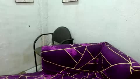 Regine online show from April 22, 8:43 am