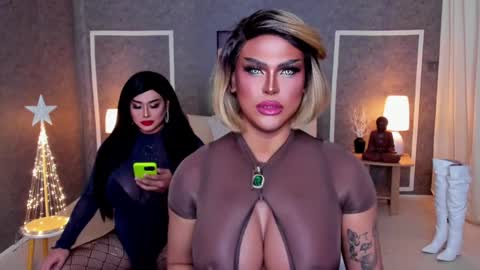 Snapshot of yourmassivecockcummer chatting on December 20, 3:10 pm Carla online show from December 20, 3:10 pm