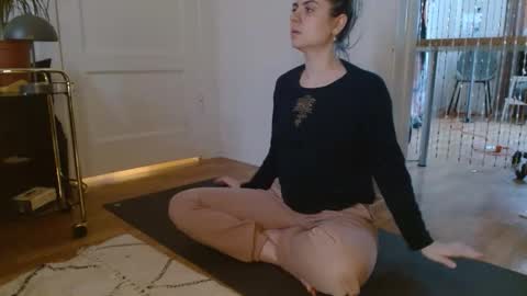 Nora online show from February 27, 2:31 pm